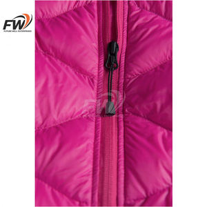 Chaqueta Acolchada de Alta Calidad al por Mayor con Logotipo Personalizado, Chaqueta de Invierno Acolchada de Nailon Transpirable para Mujer - Product Image 4