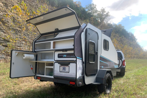 Mini caravane légère 4x4 2026 avec suspension indépendante, design moderne, capacité 4 personnes pour un transport facile - Product Image 5