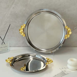 Plateau de service en métal de style indien élégant, au look distinctif, adapté aux intérieurs chics et aux environnements hôteliers - Product Image 5