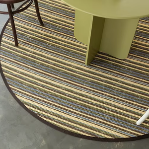 Exportateur Thaïlandais Vendant des Tapis d'Extérieur de Qualité Supérieure, Très Demandés, 100% Polypropylène, Tapis Rond en Plastique à Prix Abordable - Product Image 1