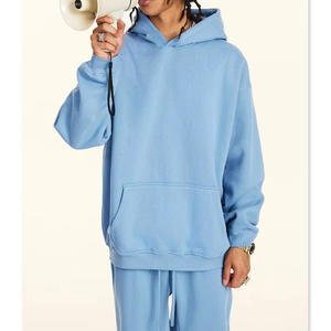 Conjunto Deportivo Unisex Oversize con Pantalones Anchos, Sudadera Moderna y Cómoda, Ideal para Uso Diario - Product Image 2