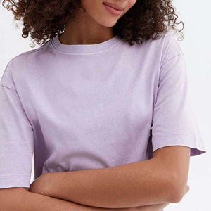 Camiseta Unisex Personalizada al por Mayor con Logo, Estampado Distressed, de Algodón Pesado Transpirable, Estilo Boxy, con Lavado Ácido - Product Image 4