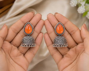 Boucles d'oreilles pendantes Jhumka indiennes Monalisa de haute qualité en alliage de zinc vintage, oxydé argenté, avec perles d'imitation, pour femme, idéales pour les soirées - Product Image 5