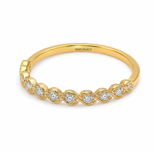 Bague de fiançailles classique en or jaune pour femme avec diamant taille brillant rond - Product Image 4