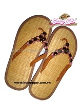 Nouvelles sandales tongs respirantes et confortables en cannelle pour femmes