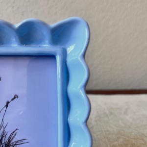 Elegant Handmade Decorative Picture Frame with Wavy Scalloped Edge Design Resin Square Photo Frame for Home and <b>Table</b> decor - Product Image 4