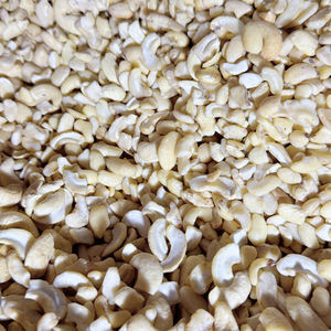 Best Price Broken Kaju In Bulk Santigo Cashew <b>Nuts</b> Kaju <b>Kernel</b> Cashew <b>Nuts</b> Private Label Packaging - Product Image 1