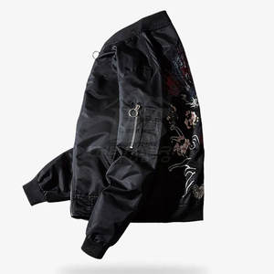 Ropa de estilo urbano de alta calidad, chaqueta Sukajan con bordado premium, tela ligera, ajuste cómodo para uso diario. - Product Image 5