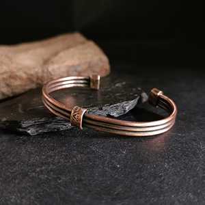 Bracelet manchette artisanal en cuivre pur à 3 fils, en métal massif, filigrane, bijou de guérison antique pour hommes et femmes, OEM - Product Image 2