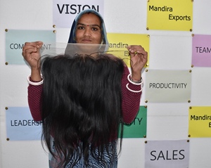 Venta al por mayor 100% Cabello humano libre de químicos Remy Negro Recto 13*4 Extensiones de cabello humano frontal Cabello indio - Product Image 3