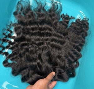 Extensions de cheveux naturels indiens bouclés à ondulations profondes, double épaisseur, noirs naturels, vierges Remy, en trame - Product Image 3
