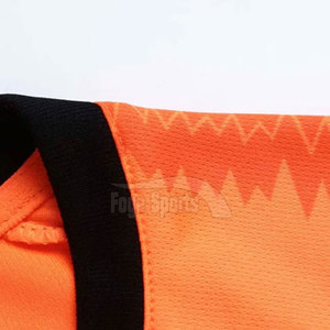 Vente directe d'usine, prix bas, uniforme de football personnalisé avec logo, uniforme de football très vendu en gros - Product Image 4