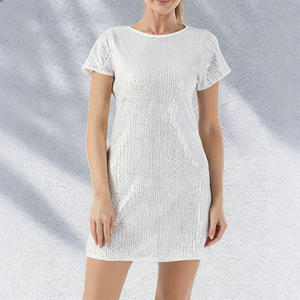 Vente flash sur la robe t-shirt mini blanche à sequins, manches courtes, pour femme, style décontracté et cocktail, de chez Temu - Product Image 1