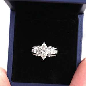 แหวนหมั้นเพชรโมอิสซาไนต์ทรงมาร์คีส์สไตล์โบราณ ประดับเพชรทรงบาแกตต์ด้านข้าง ทองคำแท้ 14K เครื่องประดับงานแต่งงานชั้นดี ของขวัญวันครบรอบ - Product Image 2