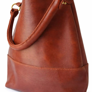 High Quality <b>Soft</b> Genuine <b>Leather</b> <b>Bag</b> – Premium Women’s Handbag – Elegant Daily Use Purse - Product Image 1