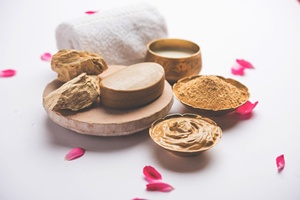 Mascarilla Facial y Capilar de Piedra Multani Mitti Orgánica Natural, Diseño Floral FD 01 - Product Image 2