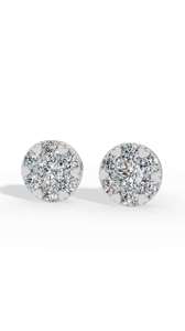 Clous d'oreilles en or 10K Radiance avec diamants de laboratoire en grappe, taille brillant ronde, sertis à griffes en forme de cœur, diamants de laboratoire de luxe certifiés IGI - Product Image 1