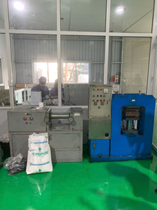EVOPLAS VIETNAM Masterbatch granulaire noir uniforme à haute dispersion, économique, pour moulage par injection et extrusion par soufflage de plastique - Product Image 5