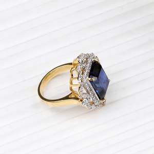 Anillo de Cóctel con Halo de Diamantes y Zafiro Azul Natural Corte Esmeralda en Oro Amarillo Sólido de 14K, Joyería Fina para Mujer, Memoria Jewels - Product Image 3
