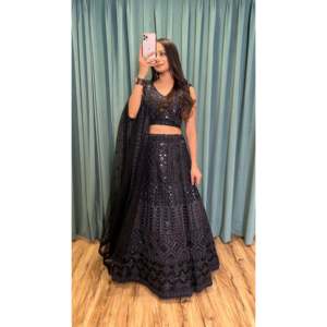 ชุดราตรีสำหรับใส่ทำงานดีไซน์เนอร์ lehenga choli กับ dori และลำดับ - Product Image 4