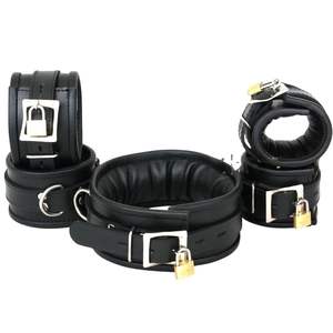 Juego de tobilleras de cuero con hebillas ajustables y acolchado - Product Image 1