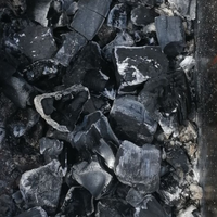 Produit charbon de bois Offre Spéciale de tamarin pour griller la viande barbecue dans un restaurant ou un restaurant avec niveau de feu élevé pour la cuisson rapide des aliments