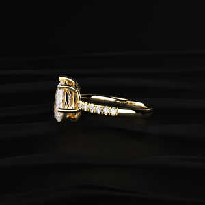 Anillo Toi Et Moi de Dos Piedras de Moissanita Premium de 4.90 Quilates, Corte Oval y Pera, Claridad VVS1, con Detalles Pavé, Banda de Oro Sólido, Joyería de Fábrica - Product Image 4