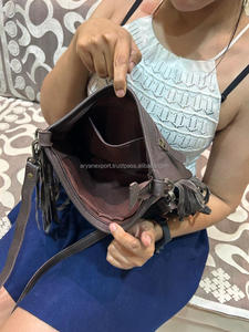 Vente chaude nouveau concepteur usiné à la main frange sac à main cheveux sur peau de vache sculpture sacs à bandoulière pour les femmes multi-usages sacs élégants - Product Image 5