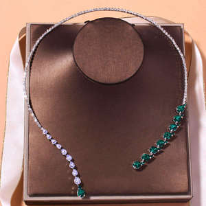 Collar de Lujo con Colgante de Esmeralda Verde Moissanita en Plata de Ley 925, Joyería de Boda para Mujer - Product Image 4