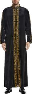 Elegante Thobe de Terciopelo Negro Premium para Hombre, de Color Sólido, con Bordado Dorado – Ropa Tradicional Islámica con Logotipo Personalizado - Product Image 6