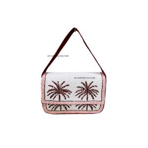 Sacs à bandoulière perlés faits main à motif à carreaux avec des designs personnalisés, présentant les dernières tendances en matière de sacs personnalisables très vendus. - Product Image 2