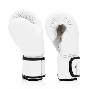 Gants de boxe pour enfants MILIENZ SPORTS APPAREL avec logo personnalisé, antidérapants, fermeture auto-agrippante réglable, en soie imperméable pour arts martiaux - Product Image 3