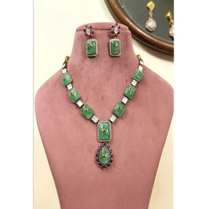 Ensemble collier et boucles d'oreilles en moissanite Polki plaqué or de haute qualité, adorable, pour femme, cadeau pour anniversaire, mariage et fête - Product Image 1