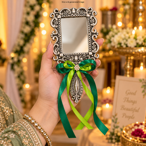 Miroir à main en argent allemand avec ruban vert, miroir de courtoisie rectangulaire avec ruban vert, cadre décoratif traditionnel Desi - Product Image 2