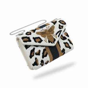 Bolso de Mano de Diseño con Motivo de Abeja y Perlas para Bodas y Fiestas - Product Image 2