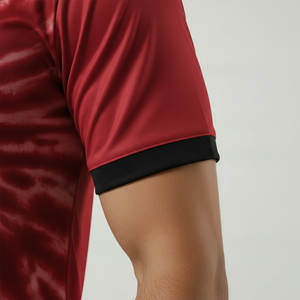 Tenue de football d'équipe en gros, ensemble maillot et short de football, personnalisable avec nom d'équipe sur le devant, anti-UV, respirant, sublimé, séchage rapide - Product Image 5