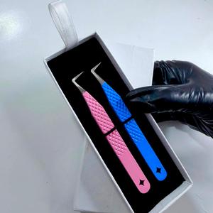 Pince à épiler professionnelle GETUP BROSONS IMPEX 90/Curve Rose Bleu en acier inoxydable 10 mm, à pointe lisse ou dentelée, avec découpe en étoile - Product Image 1