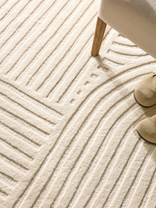 Tapis géométrique en laine tufté à la main, motif boucle, ivoire, sculpté, à bords hauts et bas, forme organique contemporaine, tapis de designer - Product Image 5