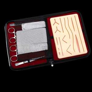 Kit de Sutura Profesional de 13 Piezas, Tijeras, Pinzas, Desincrustador, Fórceps y Otras Herramientas Quirúrgicas de Acero Inoxidable Alemán, Salaar Ind - Product Image 3