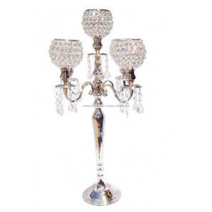 Candélabre 5 bougie avec goutte suspendue en cristal nouveau Design métal fabriqué cristal suspendu pièce maîtresse mariage candélabre fait à la main - Product Image 6