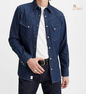 Chemise en denim bleu foncé pour homme, manches longues, coupe classique, col rabattu avec poches, style décontracté, 100% coton - Product Image 1
