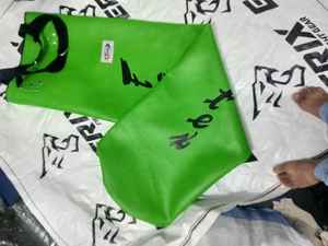 Saco de boxeo Fairtex de alta resistencia con acolchado multicapa, ideal para entrenamiento de boxeo, MMA, kickboxing y Muay Thai. - Product Image 3