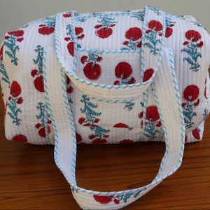 Sac fourre-tout matelassé artisanal en coton 100% Meadow Trek pour femme – Idéal pour les escapades et le quotidien - Product Image 1