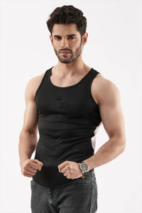 Débardeur de sport uni personnalisé pour homme, haute qualité, idéal pour la course et la gym - Product Image 4