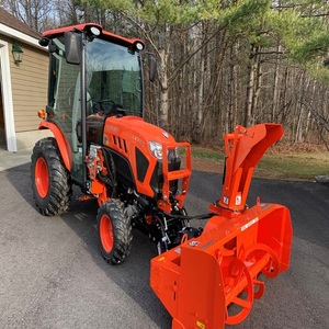 Tracteur compact Kubota LX3310 haute performance pour les projets d'aménagement paysager et les travaux agricoles quotidiens - Product Image 5