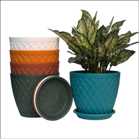 Pot de fleurs carré en plastique - Écologique, durable, léger, design moderne pour la maison et le jardin