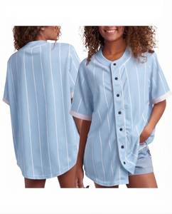 Camiseta de Béisbol para Mujer con Diseño Azul Pastel, Impresión por Transferencia de Calor, Ropa Deportiva al por Mayor, Transpirable, 100% Poliéster Malla, OEM - Product Image 1