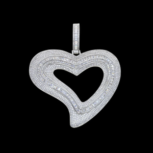 Colgante de Corazón de Plata 925 con Moissanita, Bañado en Rodio, Engaste de Canal, Lujo, Unisex, Uso Diario, Amuleto Temático - Product Image 4