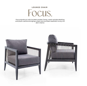 Fauteuil de salon d'extérieur moderne en bois massif avec accoudoirs rembourrés, structure métallique et assise imperméable - Product Image 1