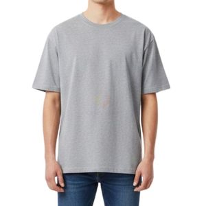เสื้อยืดผู้ชายสีเทาอ่อน ทรงหลวม คอวี ผ้าฝ้ายย้อมแบบ Bio Washed สวมใส่สบาย ขายส่งเสื้อยืดผู้ชาย - Product Image 3